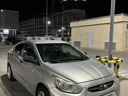 Hyundai Accent 2014 года за 4 400 000 тг. в Актау – фото 3