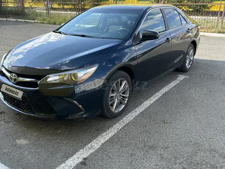 Toyota Camry 2016 года за 7 000 000 тг. в Атырау