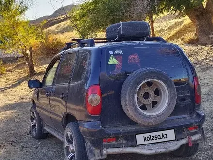 Chevrolet Niva 2005 года за 2 000 000 тг. в Каратау – фото 5