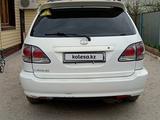 Lexus RX 300 2000 года за 3 000 000 тг. в Актобе – фото 2