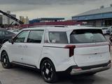 Kia Carnival Luxe 2025 года за 25 800 000 тг. в Алматы – фото 5