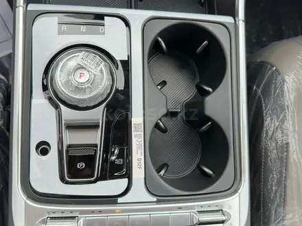 Kia Carnival Luxe 2025 года за 25 800 000 тг. в Алматы – фото 8