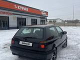 Volkswagen Golf 1992 года за 1 900 000 тг. в Атырау – фото 4