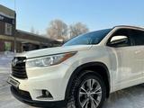 Toyota Highlander 2015 годаүшін15 500 000 тг. в Караганда