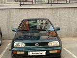 Volkswagen Golf 1996 года за 2 150 000 тг. в Астана