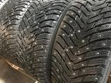 Зимние шипованные шины! за 180 000 тг. в Астана