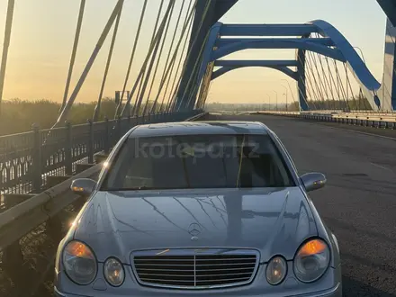 Mercedes-Benz E 320 2003 года за 5 500 000 тг. в Астана – фото 11