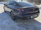 Hyundai Sonata 2020 годаfor13 200 000 тг. в Караганда – фото 4