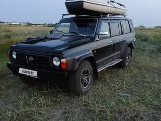 Nissan Patrol, 1995