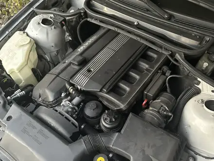 BMW 328 1998 года за 2 650 000 тг. в Алматы – фото 11
