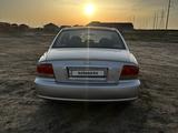 Hyundai Sonata 2003 года за 2 000 000 тг. в Атырау – фото 4