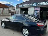 Toyota Camry 2014 года за 12 500 000 тг. в Павлодар – фото 2