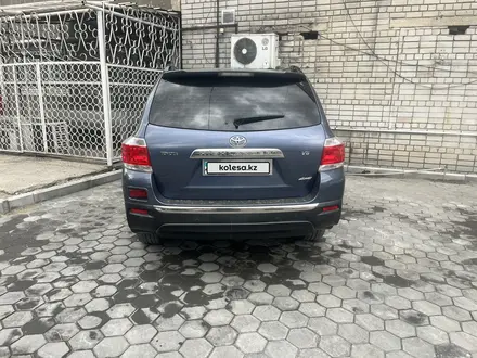 Toyota Highlander 2011 года за 12 500 000 тг. в Семей – фото 2