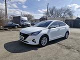 Hyundai Accent 2021 года за 7 300 000 тг. в Семей – фото 2