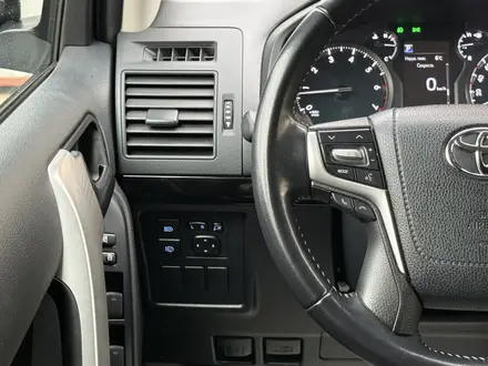 Toyota Land Cruiser Prado 2021 года за 23 500 000 тг. в Актобе – фото 26