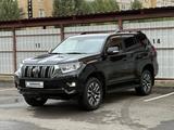 Toyota Land Cruiser Prado 2021 годаүшін23 500 000 тг. в Актобе – фото 2