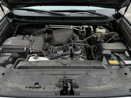 Toyota Land Cruiser Prado 2021 года за 23 500 000 тг. в Актобе – фото 35