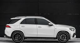 Mercedes-Benz GLE 53 AMG 4MATIC+ 2025 года за 83 900 000 тг. в Астана – фото 4