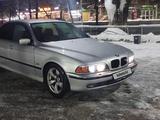 BMW 523 1997 года за 2 200 000 тг. в Алматы – фото 2