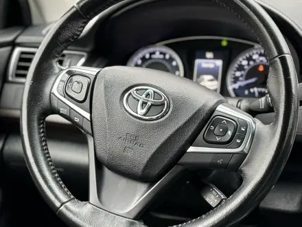 Toyota Camry 2016 года за 9 600 000 тг. в Алматы – фото 16