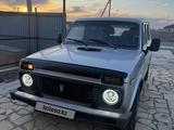 ВАЗ (Lada) Lada 2131 (5-ти дверный) 2004 года за 980 000 тг. в Атырау