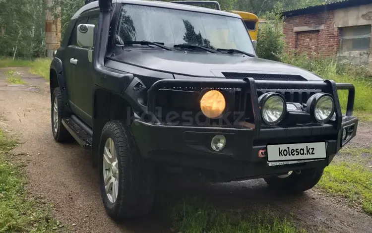 Toyota FJ Cruiser 2011 годаүшін10 000 000 тг. в Астана