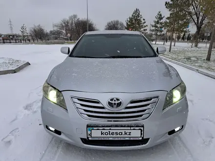 Toyota Camry 2007 года за 6 700 000 тг. в Тараз – фото 2