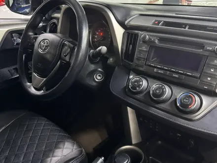 Toyota RAV4 2014 года за 9 900 000 тг. в Астана – фото 3