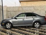 Volkswagen Jetta 2002 года за 1 900 000 тг. в Тараз – фото 2