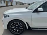 BMW X7 2021 года за 49 900 000 тг. в Караганда – фото 5