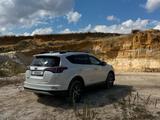 Toyota RAV4 2017 года за 12 800 000 тг. в Актобе – фото 4