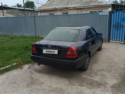 Mercedes-Benz C 280 1996 года за 2 100 000 тг. в Алматы – фото 2
