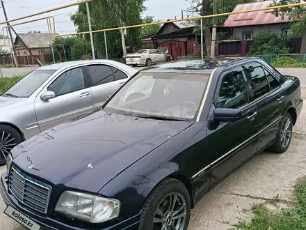 Mercedes-Benz C 280 1996 года за 2 100 000 тг. в Алматы