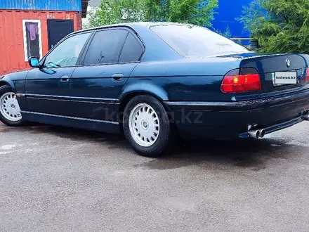 BMW 740 1995 года за 3 500 000 тг. в Алматы – фото 4