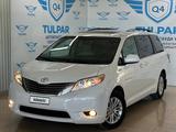 Toyota Sienna 2017 года за 15 700 000 тг. в Алматы