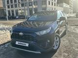 Toyota RAV4 2020 года за 12 500 000 тг. в Астана – фото 4