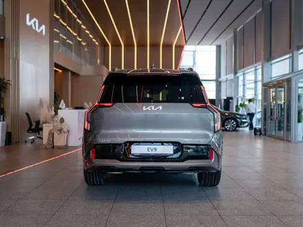 Kia EV9 GT Line 2025 года за 35 990 000 тг. в Алматы – фото 12