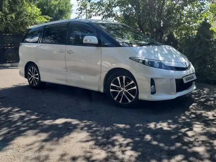 Toyota Estima 2014 года за 10 000 000 тг. в Алматы