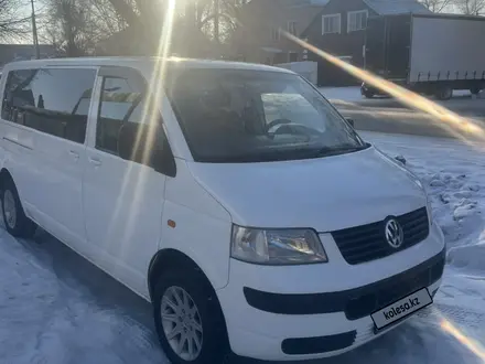 Volkswagen Transporter 2004 года за 7 200 000 тг. в Актобе – фото 4