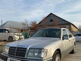 Mercedes-Benz E 200 1991 года за 1 800 000 тг. в Тараз – фото 2