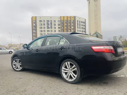 Toyota Camry 2011 года за 6 500 000 тг. в Астана – фото 2
