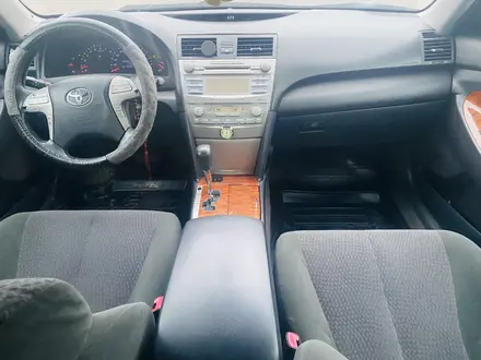 Toyota Camry 2011 года за 6 500 000 тг. в Астана – фото 9