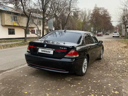 BMW 735 2002 года за 4 200 000 тг. в Алматы