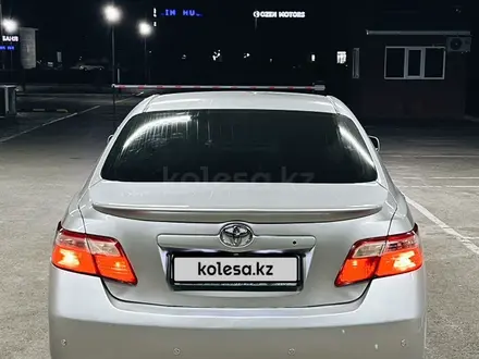 Toyota Camry 2006 года за 5 800 000 тг. в Актау – фото 2