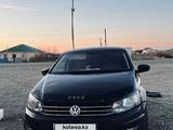Volkswagen Polo 2017 года за 2 950 000 тг. в Атырау – фото 3