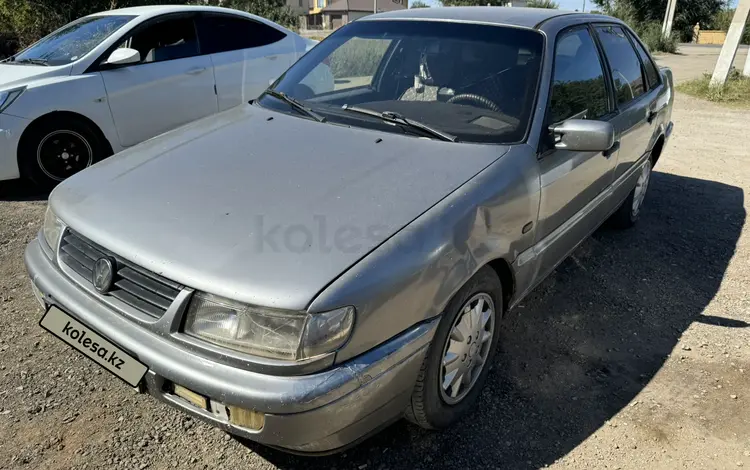 Volkswagen Passat 1994 годаүшін950 000 тг. в Актобе