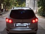 Hyundai Santa Fe 2011 годаүшін6 800 000 тг. в Шымкент – фото 2