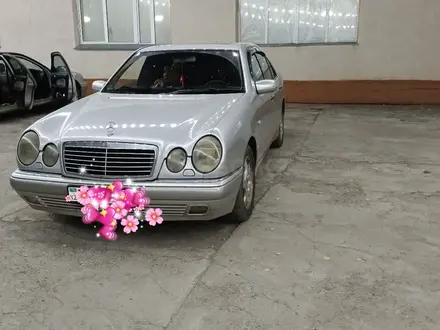 Mercedes-Benz E 320 1998 года за 3 900 000 тг. в Алматы – фото 5