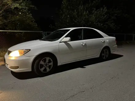 Toyota Camry 2001 года за 4 100 000 тг. в Шымкент – фото 2