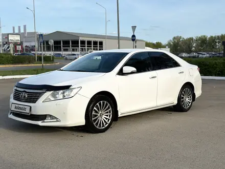 Toyota Camry 2013 года за 9 900 000 тг. в Атырау